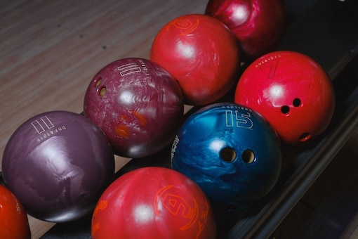 Detail Image Bowling Balls Nomer 9