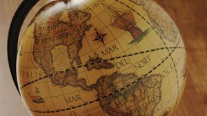 Detail Image Globe Nomer 50