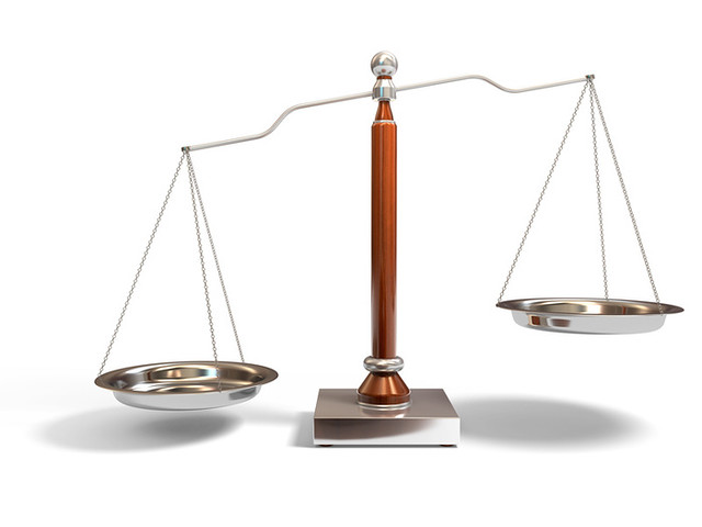 Detail Image Of A Balance Scale Nomer 3