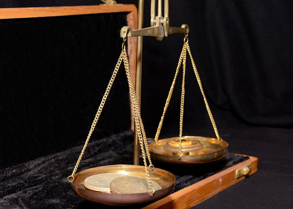 Detail Image Of A Balance Scale Nomer 42