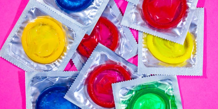 Detail Image Of A Condom Nomer 19