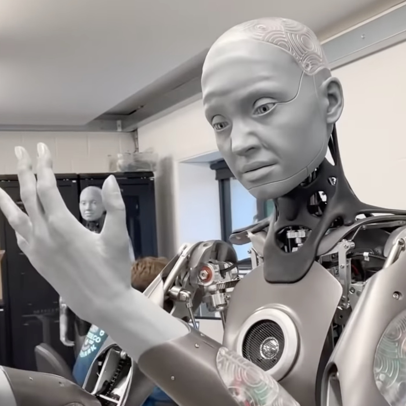 Detail Image Of A Robot Nomer 22