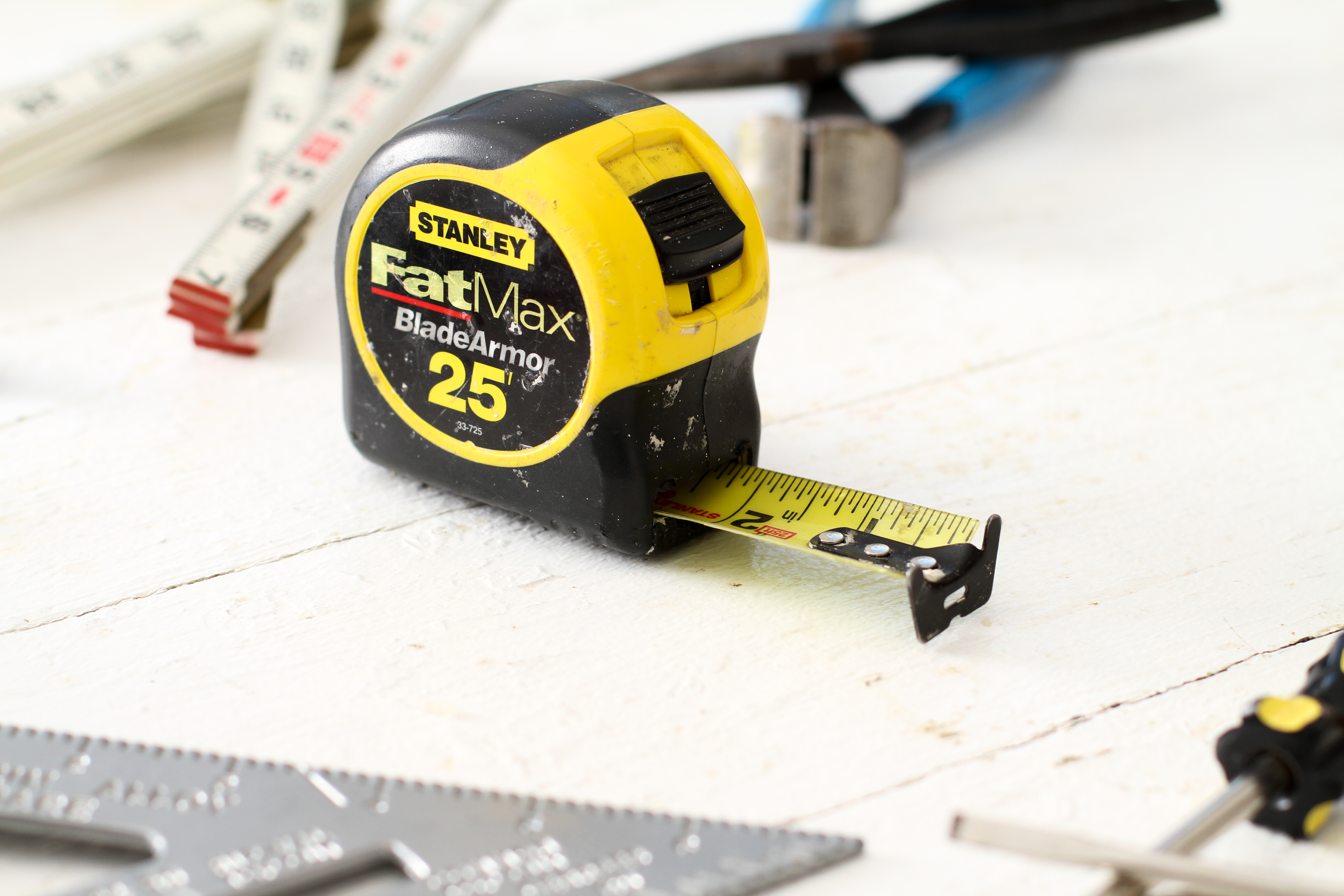 Detail Image Of A Tape Measure Nomer 56