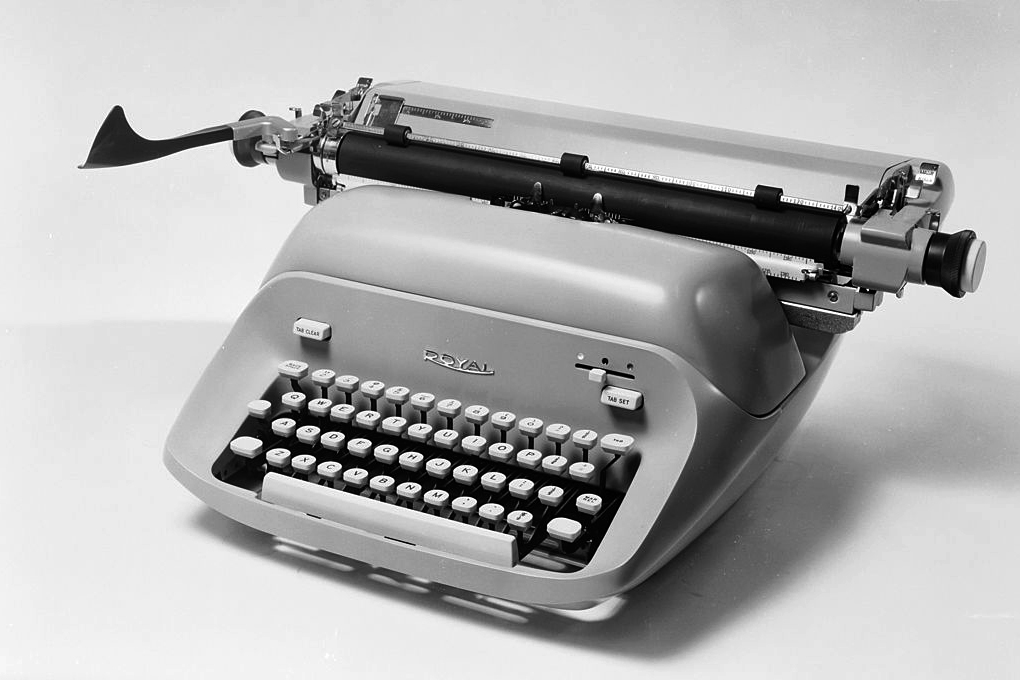 Detail Image Of A Typewriter Nomer 26