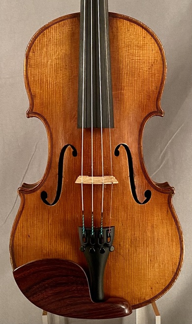 Detail Image Of A Violin Nomer 32