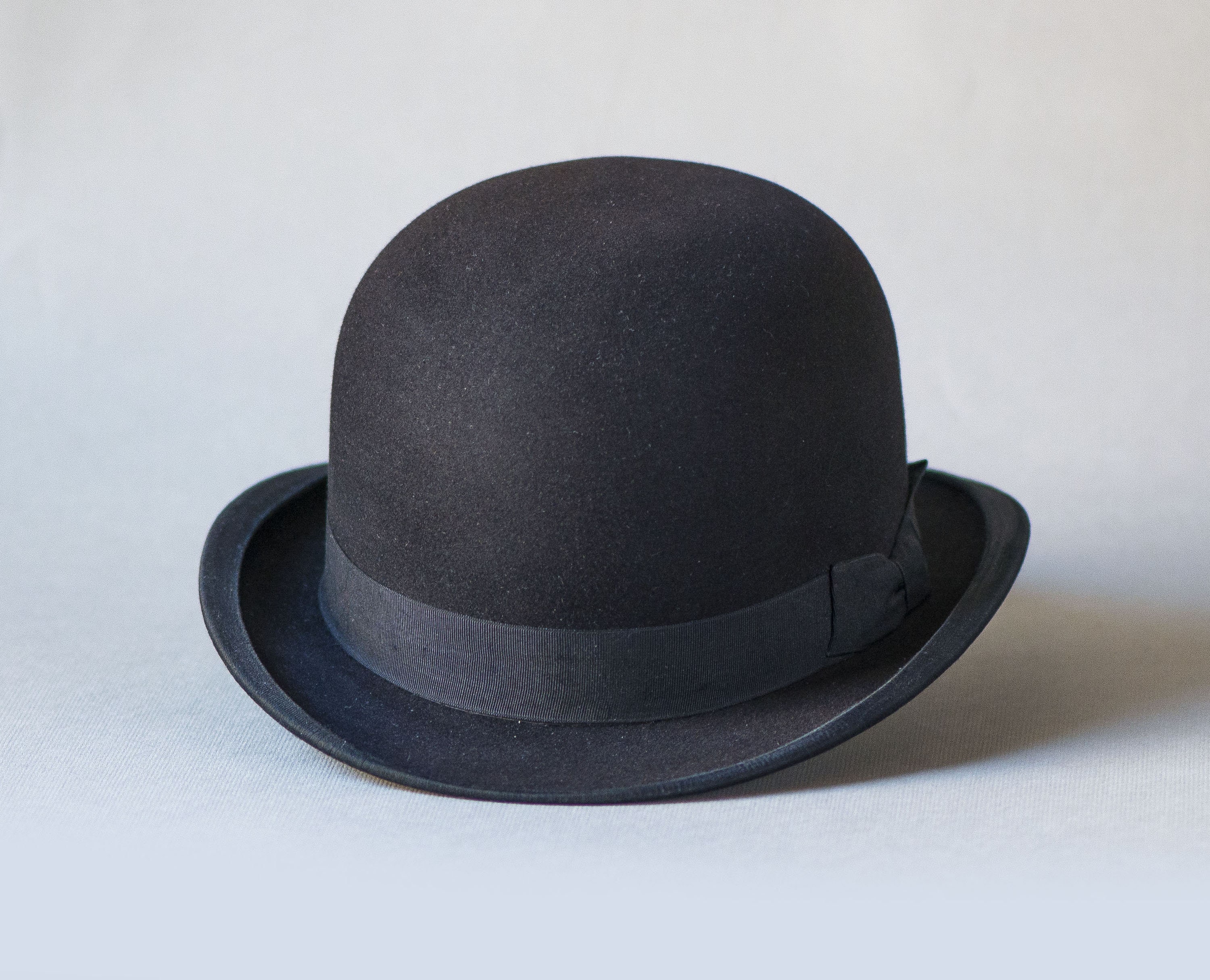 Detail Image Of Bowler Hat Nomer 14