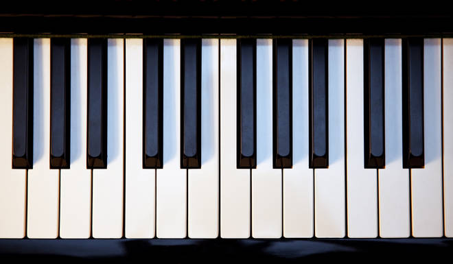 Detail Image Of Piano Nomer 3