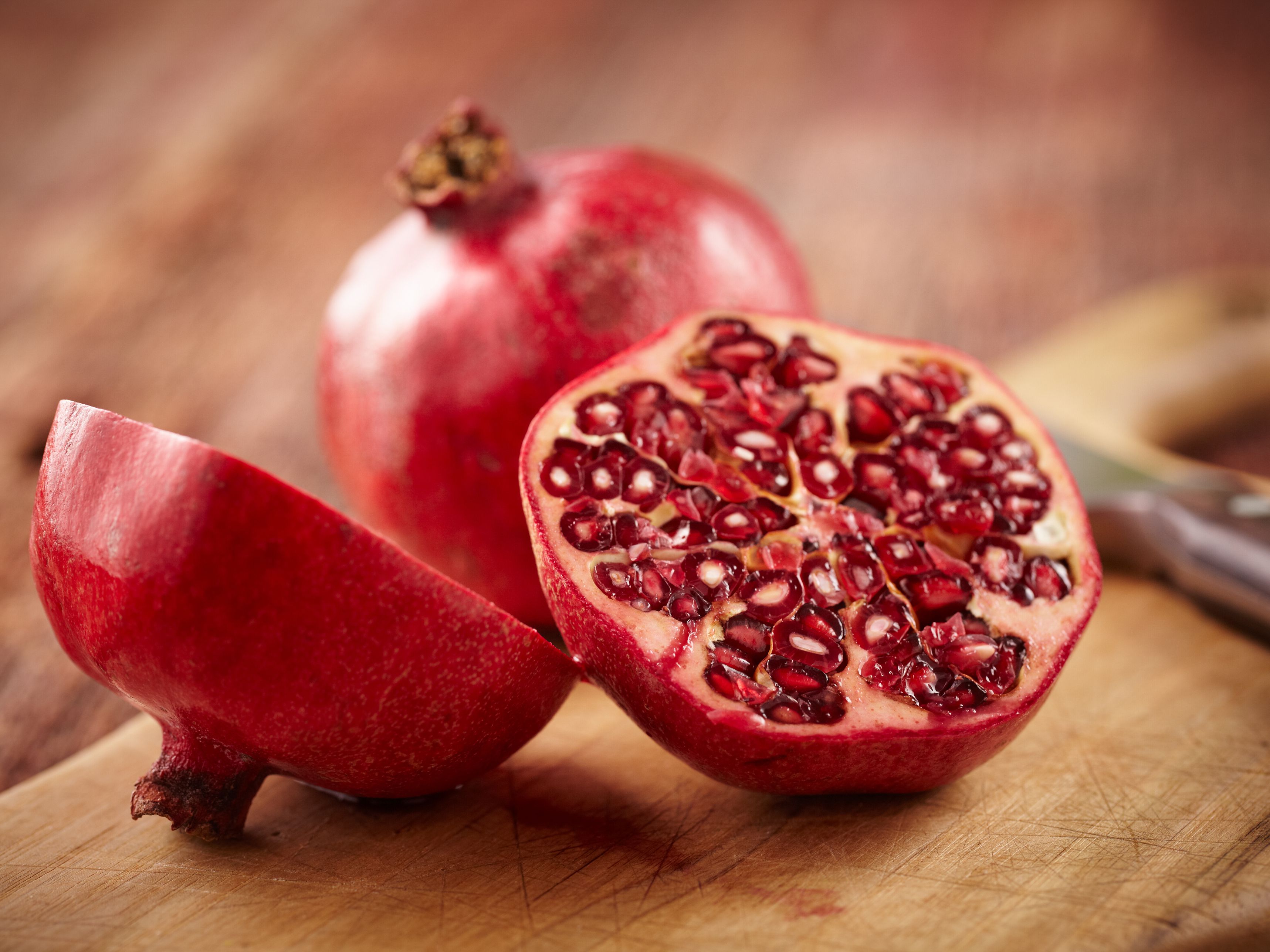 Detail Image Of Pomegranate Fruit Nomer 2