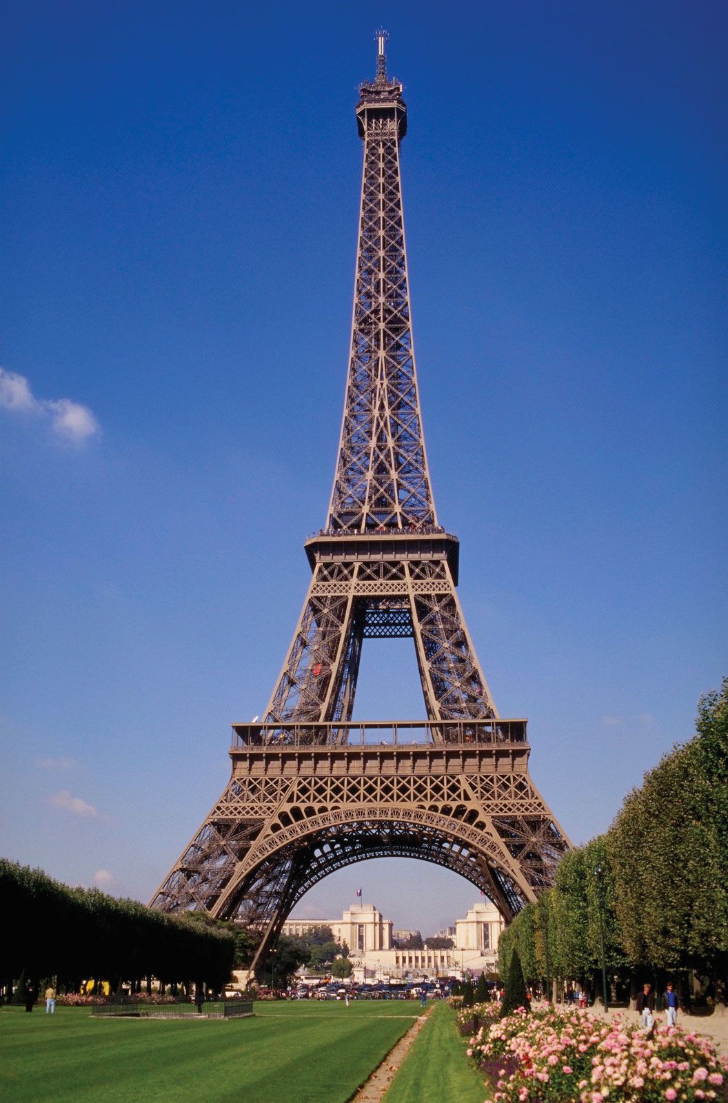 Detail Image Of The Eiffel Tower Nomer 3