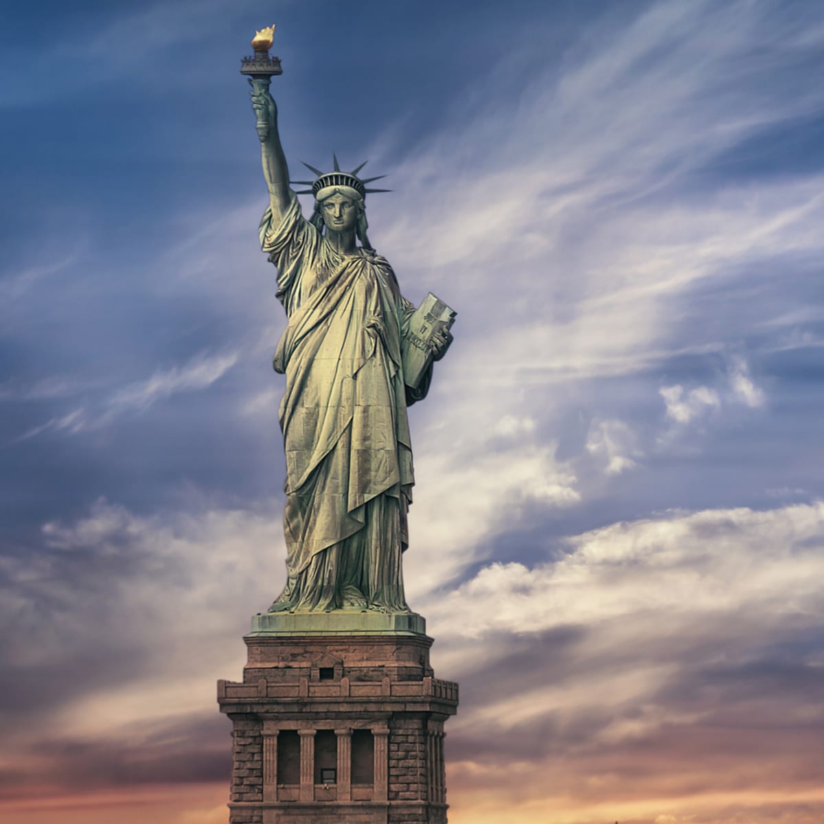 Detail Image Of The Statue Of Liberty Nomer 2