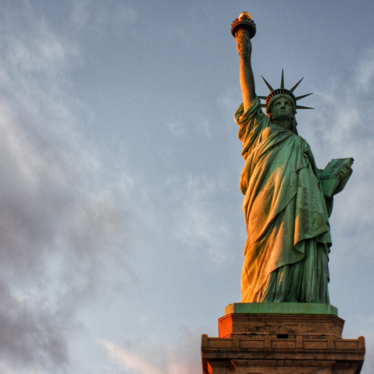 Detail Image Of The Statue Of Liberty Nomer 30