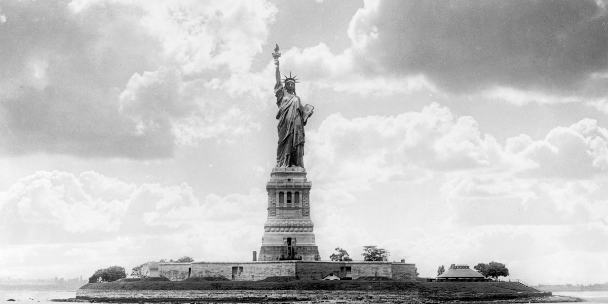 Detail Image Of The Statue Of Liberty Nomer 31