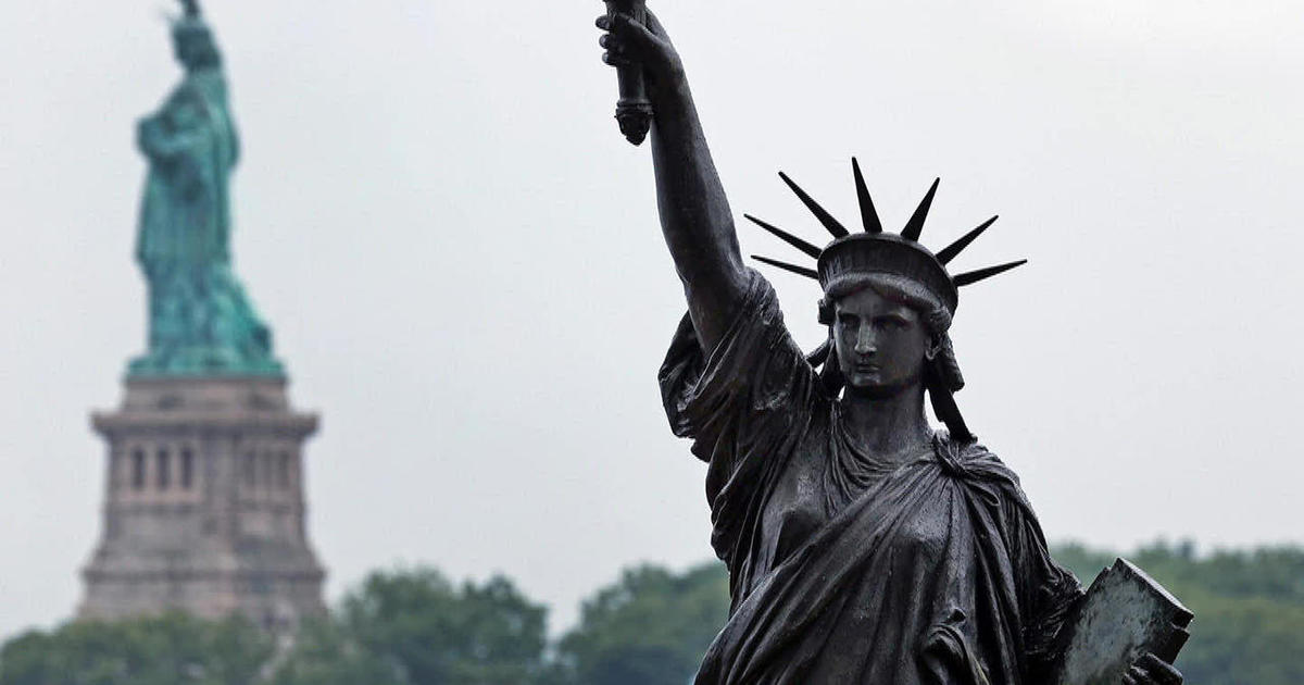 Detail Image Of The Statue Of Liberty Nomer 38