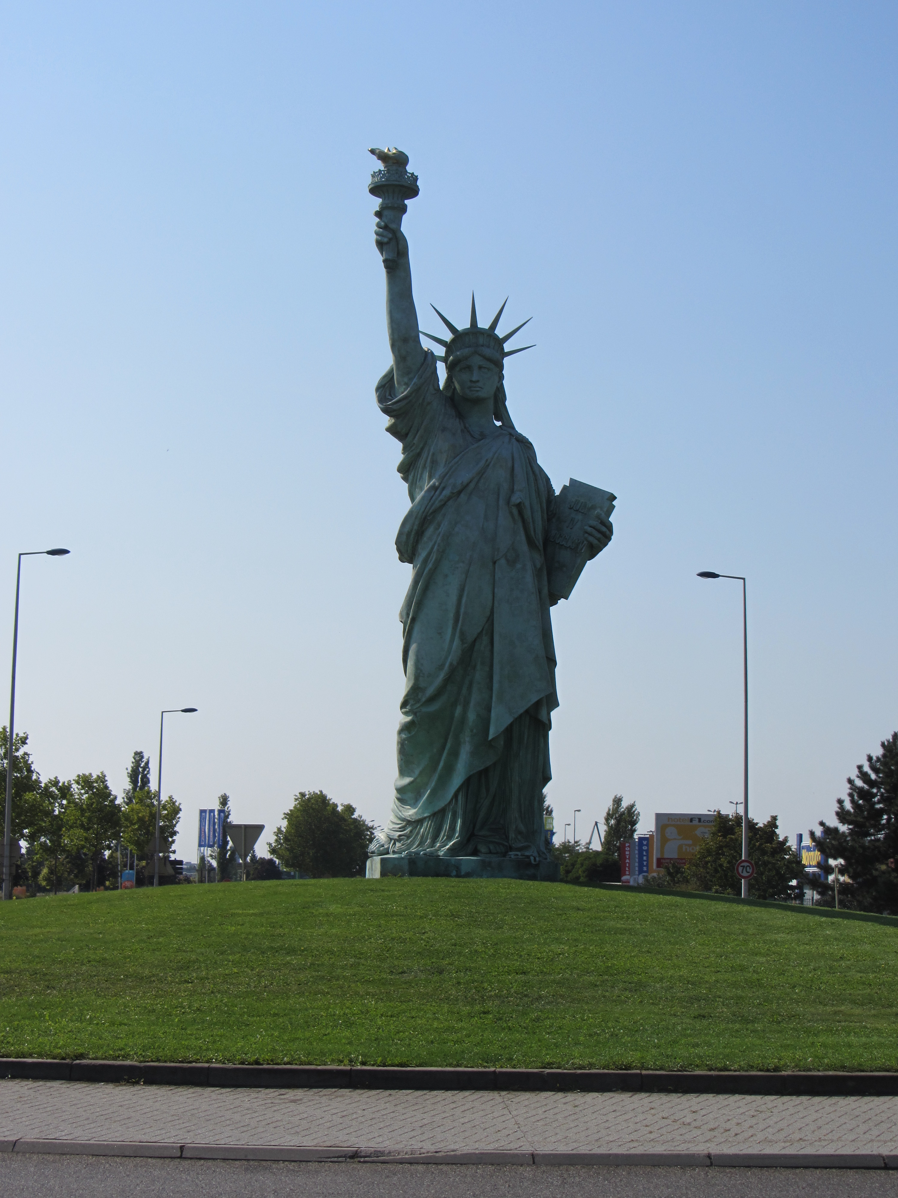 Detail Image Of The Statue Of Liberty Nomer 39