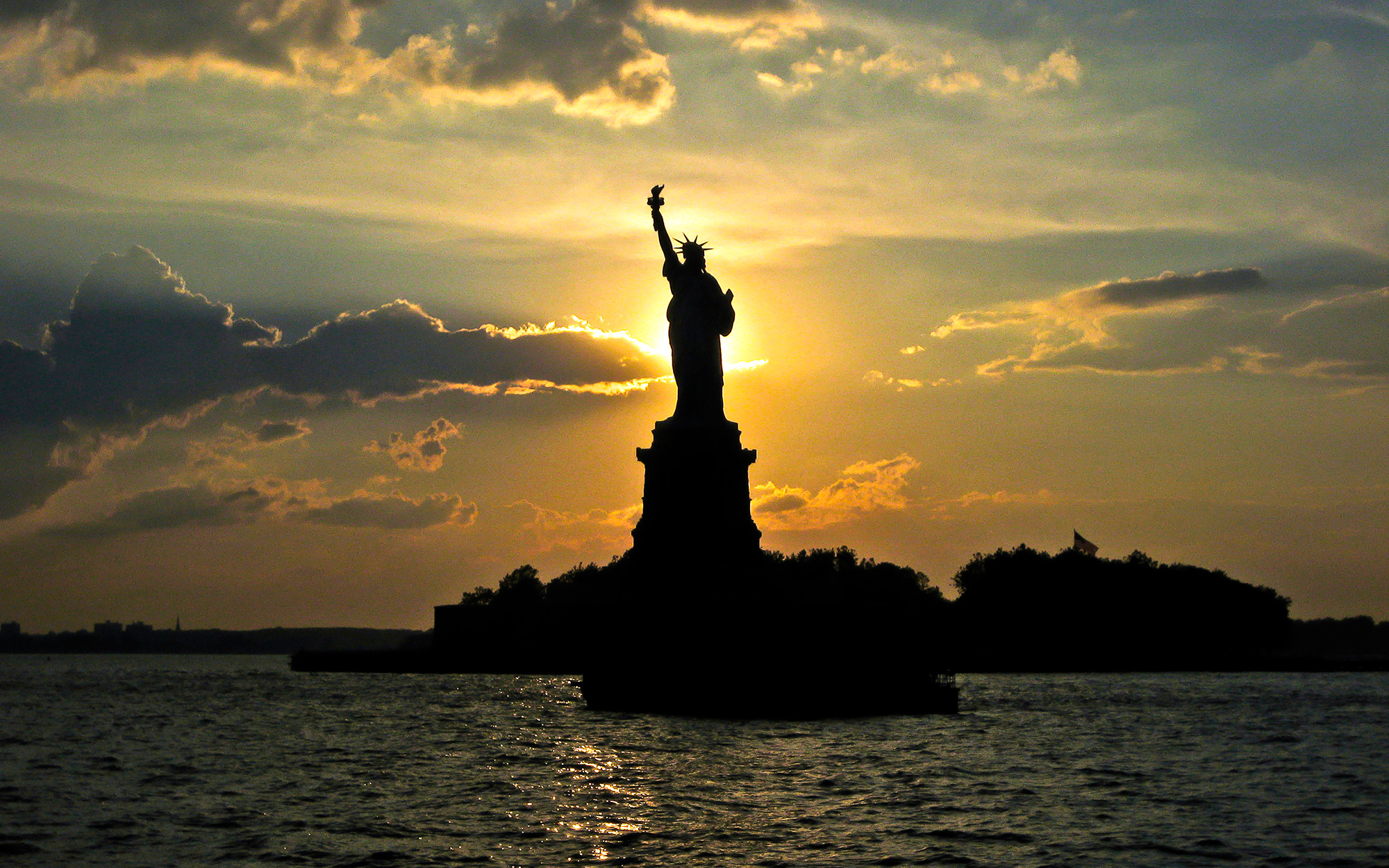Detail Image Of The Statue Of Liberty Nomer 49