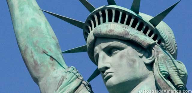 Detail Image Of The Statue Of Liberty Nomer 52