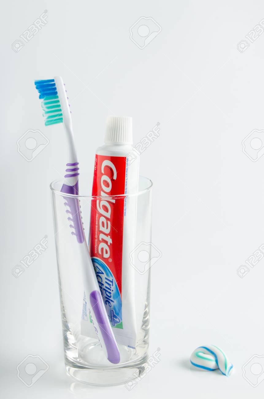 Detail Image Of Toothbrush And Toothpaste Nomer 22