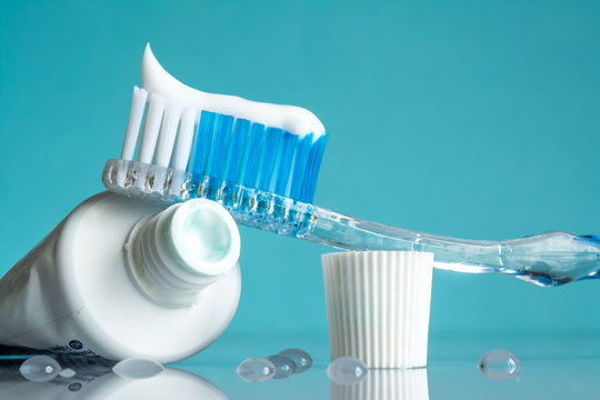Detail Image Of Toothbrush And Toothpaste Nomer 23