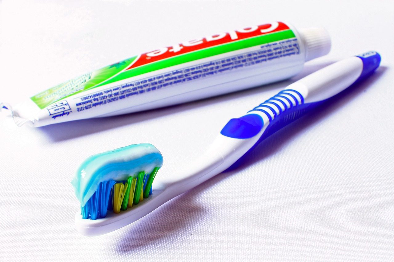 Detail Image Of Toothbrush And Toothpaste Nomer 24