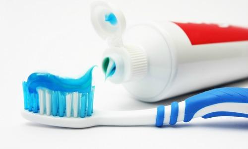 Detail Image Of Toothbrush And Toothpaste Nomer 41