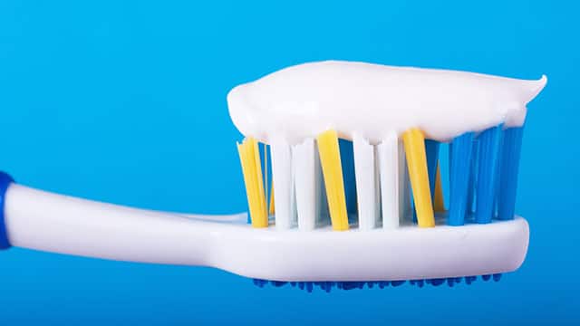 Detail Image Of Toothbrush And Toothpaste Nomer 10