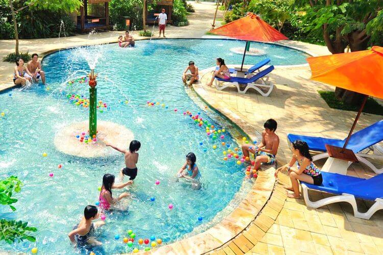 Detail Desain Kolam Renang Umum Sederhana Nomer 35
