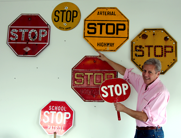 Detail Image Stop Sign Nomer 35