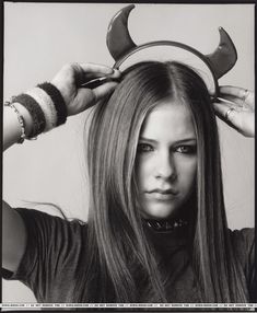 Detail Imagenes De Avril Lavigne Nomer 11