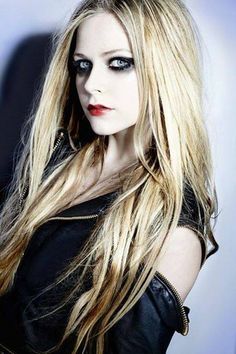 Detail Imagenes De Avril Lavigne Nomer 21