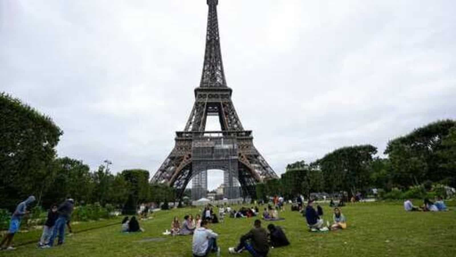 Detail Images Eiffel Tower Nomer 35