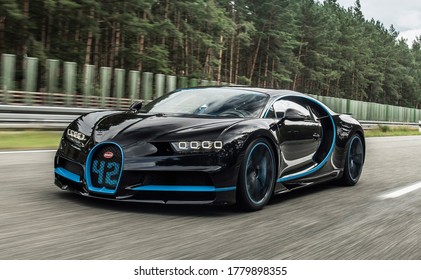 Detail Images Of A Bugatti Car Nomer 52