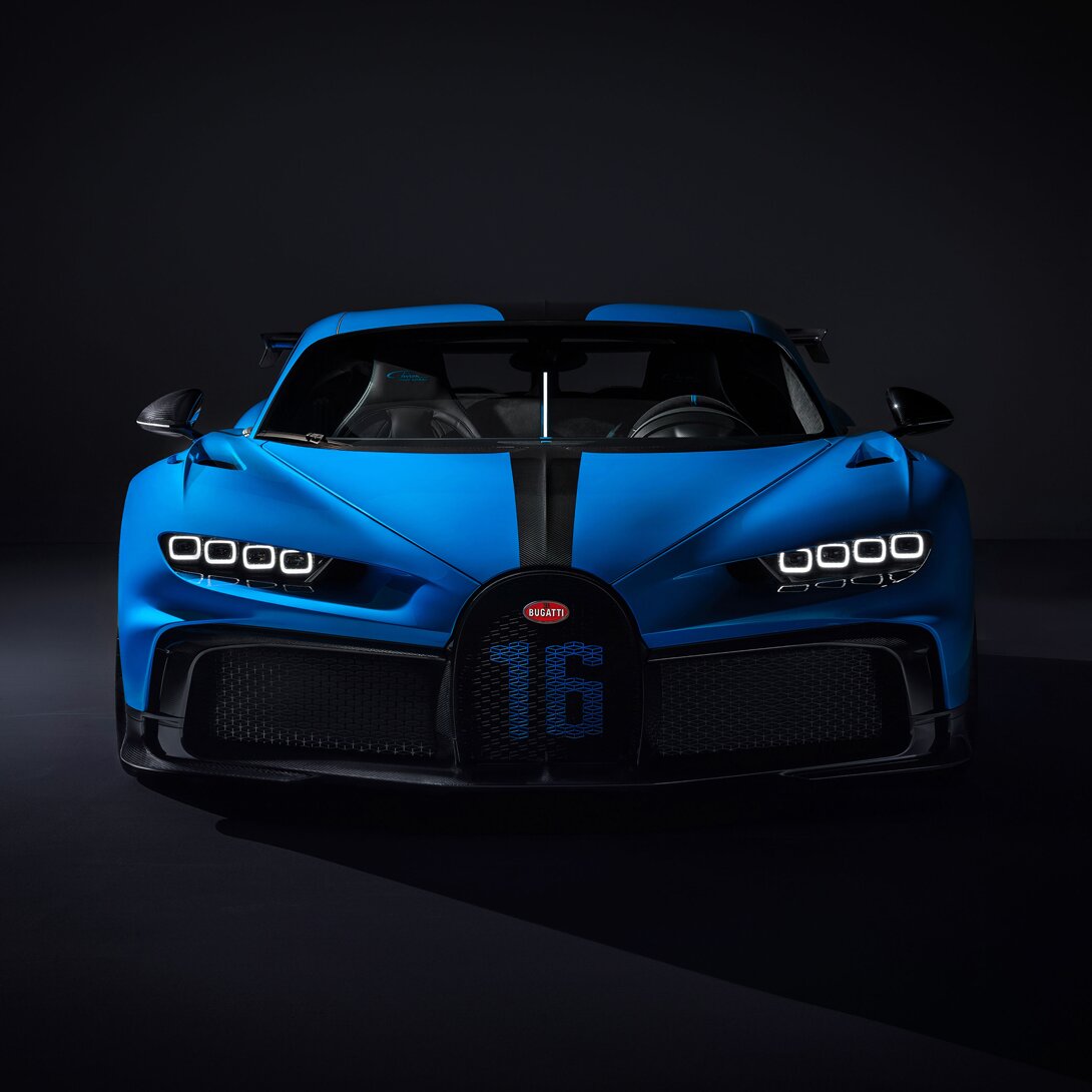 Detail Images Of A Bugatti Car Nomer 8