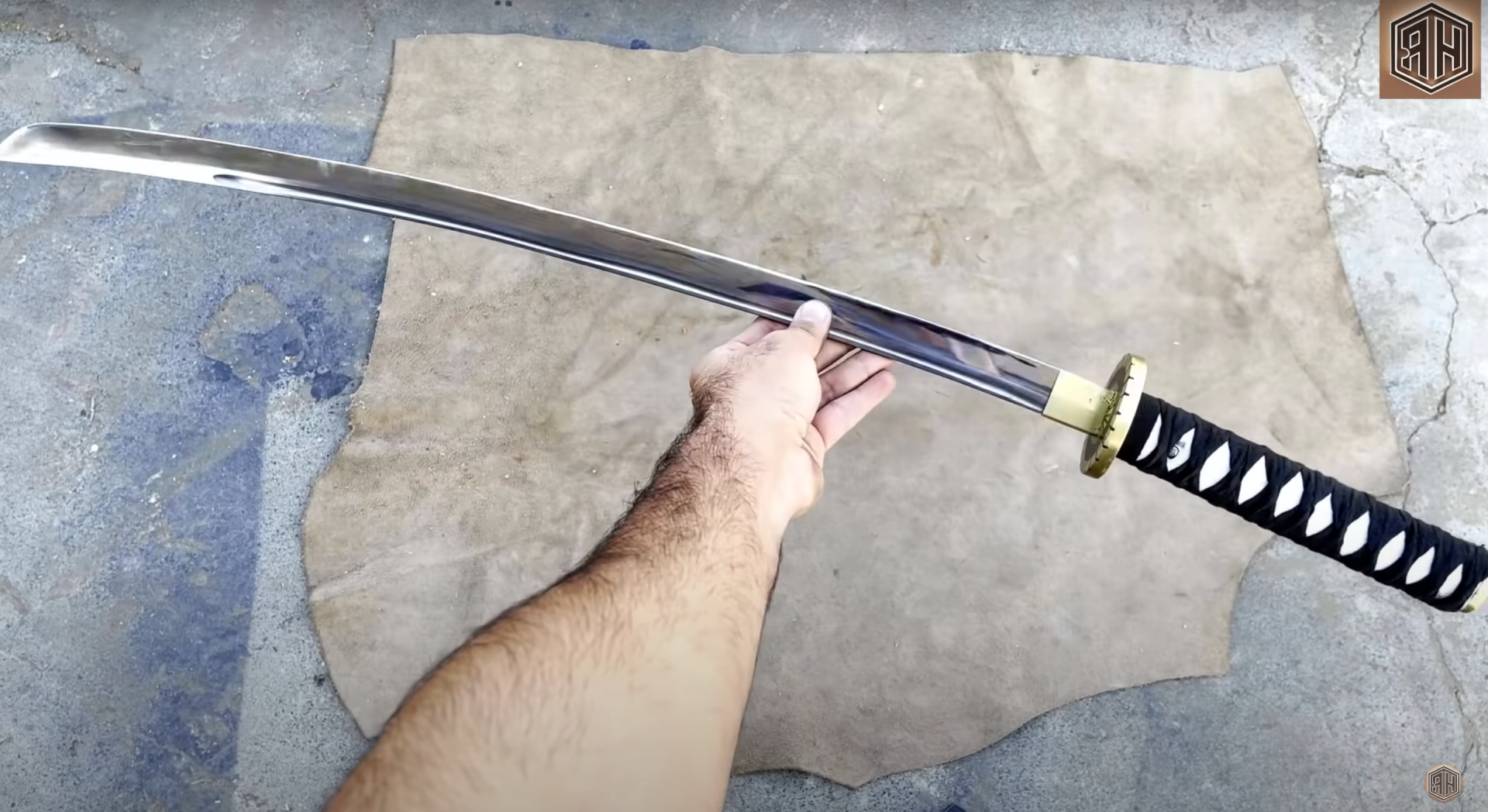 Detail Images Of A Katana Nomer 24