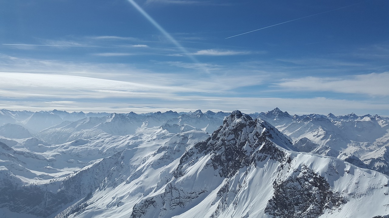 Detail Images Of A Mountain Nomer 45
