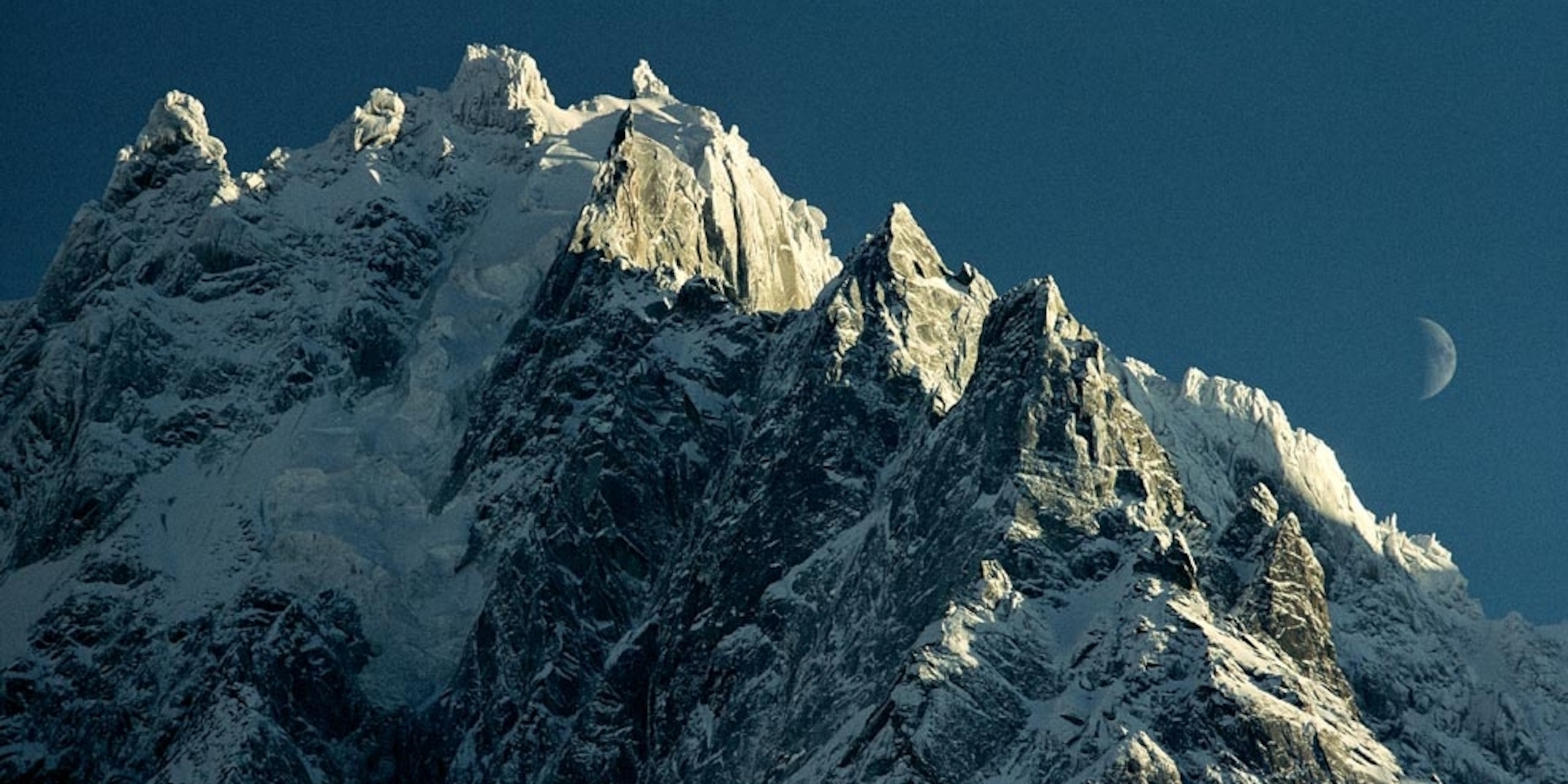 Detail Images Of A Mountain Nomer 7