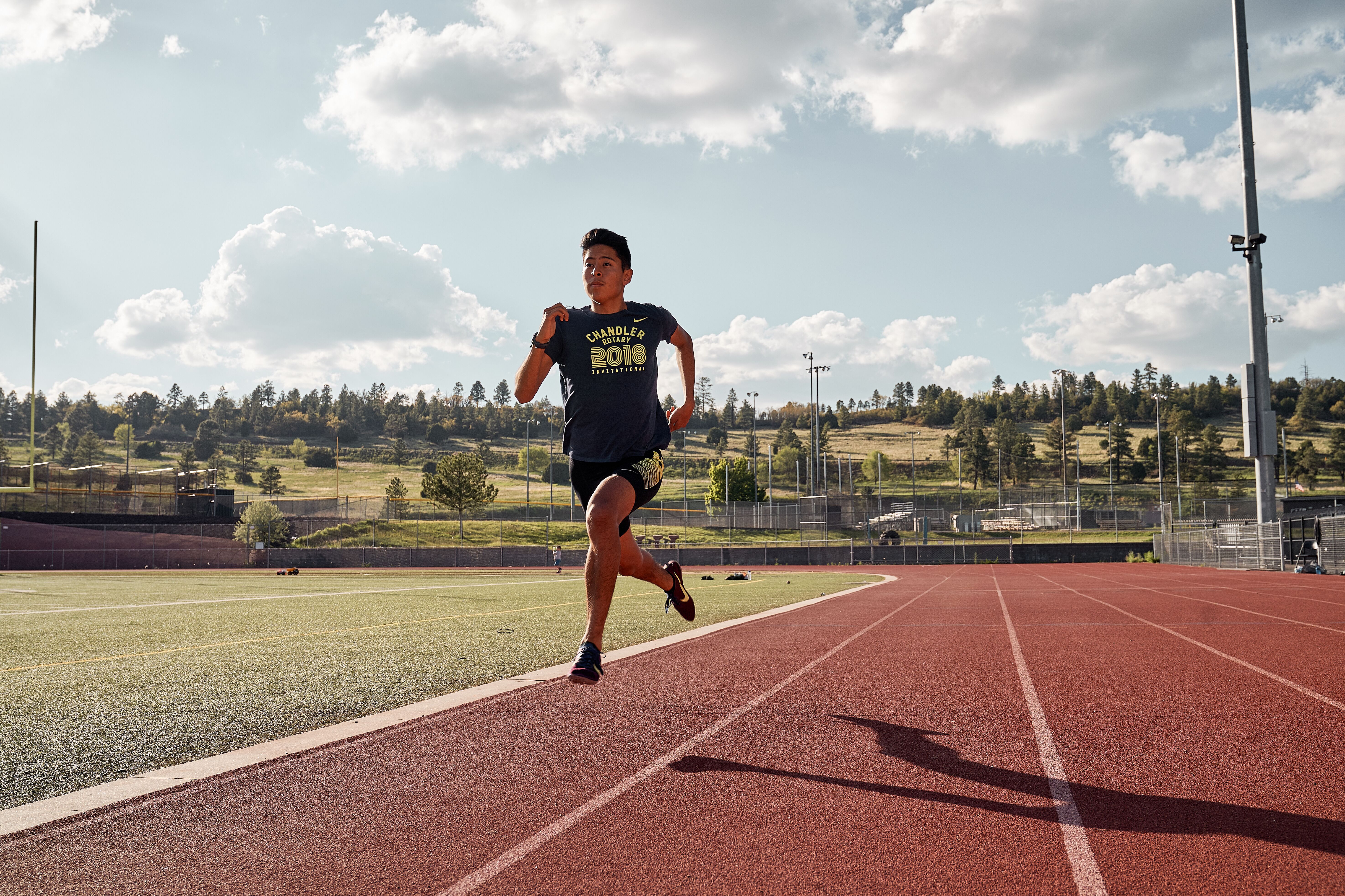 Detail Images Of A Person Running Nomer 3
