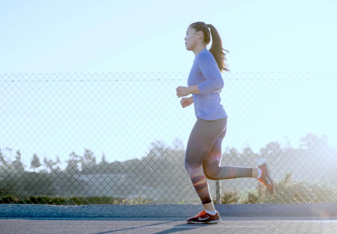 Detail Images Of A Person Running Nomer 21