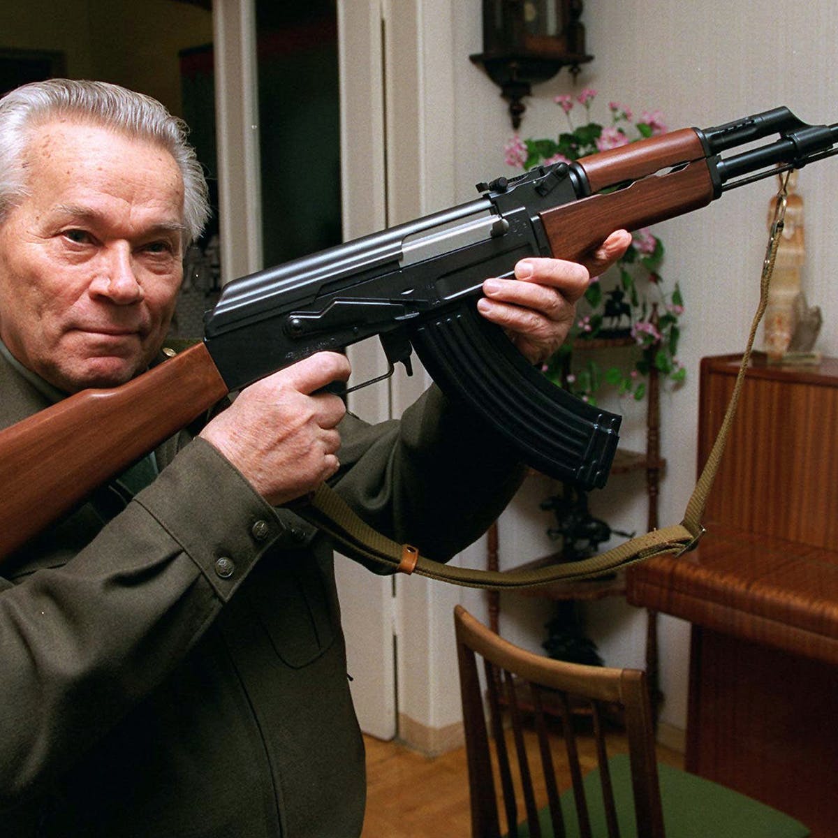 Detail Images Of An Ak 47 Nomer 6