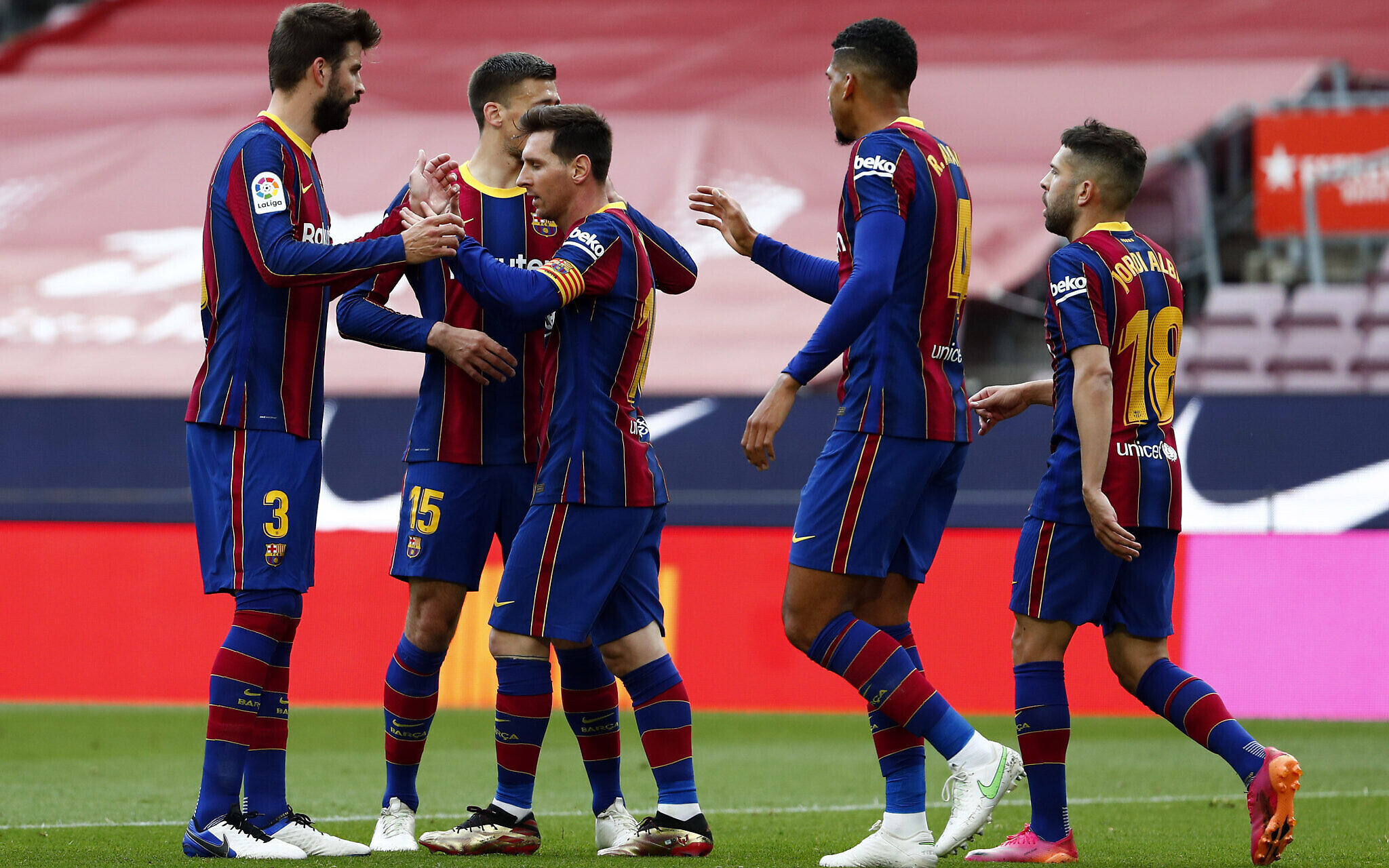 Detail Images Of Barcelona Soccer Team Nomer 8