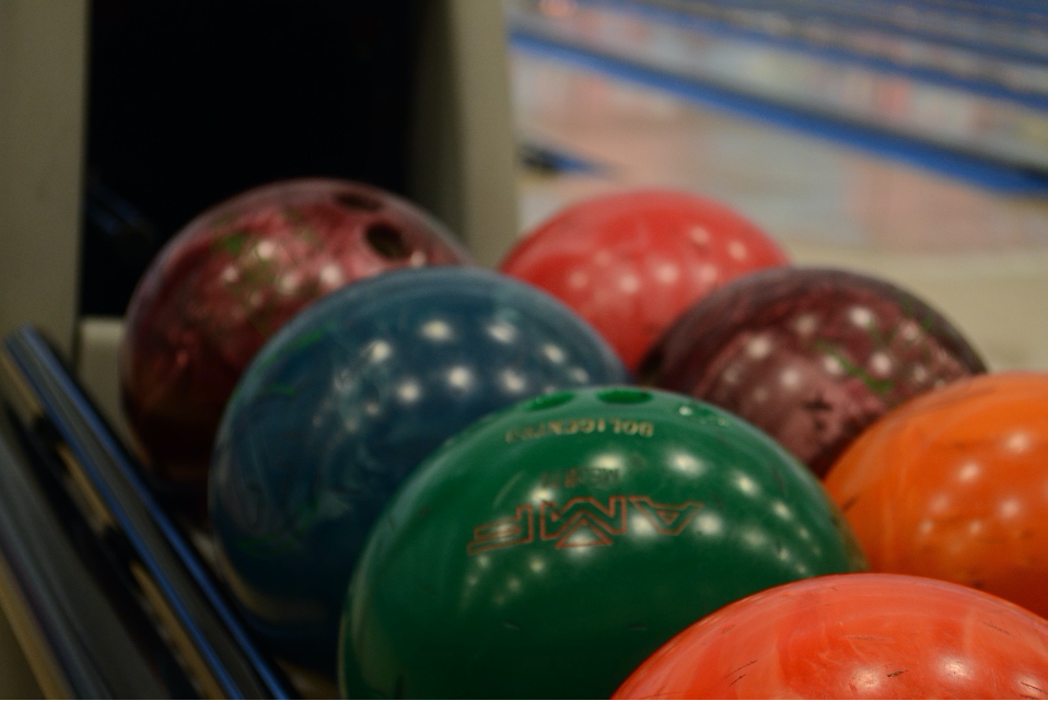 Detail Images Of Bowling Balls Nomer 36