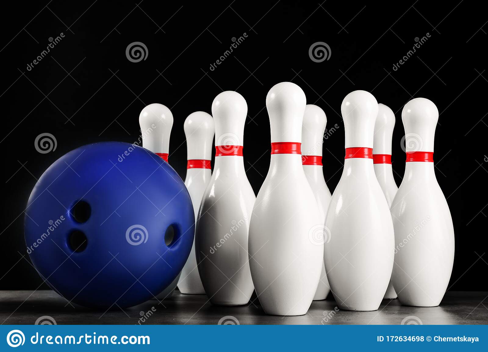 Detail Images Of Bowling Balls And Pins Nomer 31