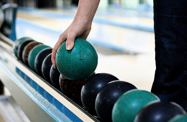 Detail Images Of Bowling Balls And Pins Nomer 45