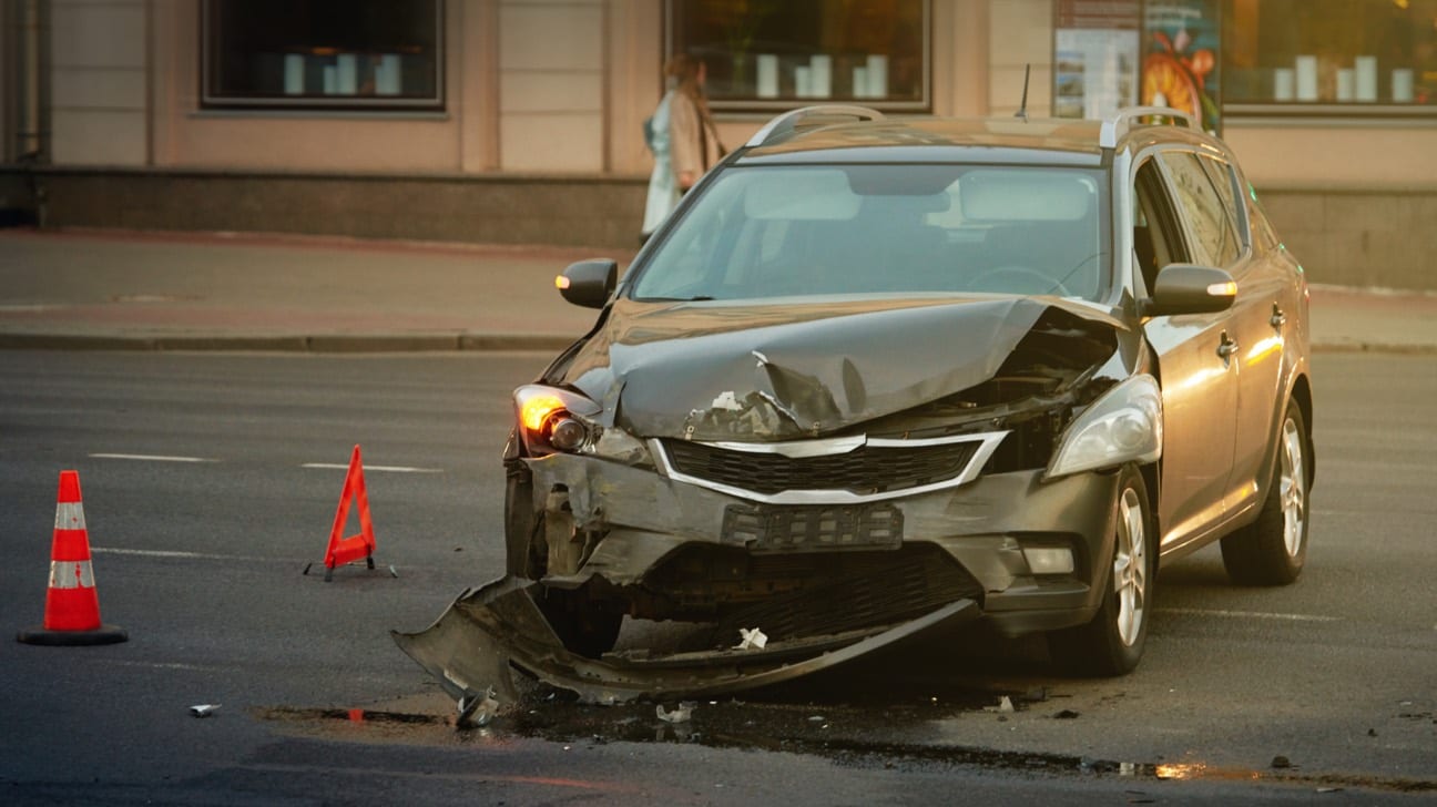 Detail Images Of Car Crashes Nomer 11