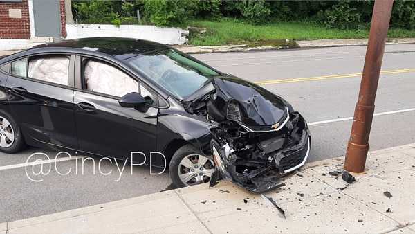 Detail Images Of Car Crashes Nomer 12
