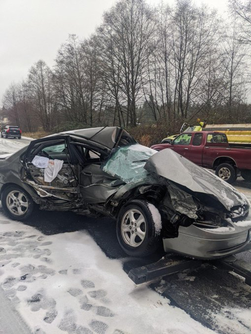 Detail Images Of Car Crashes Nomer 17