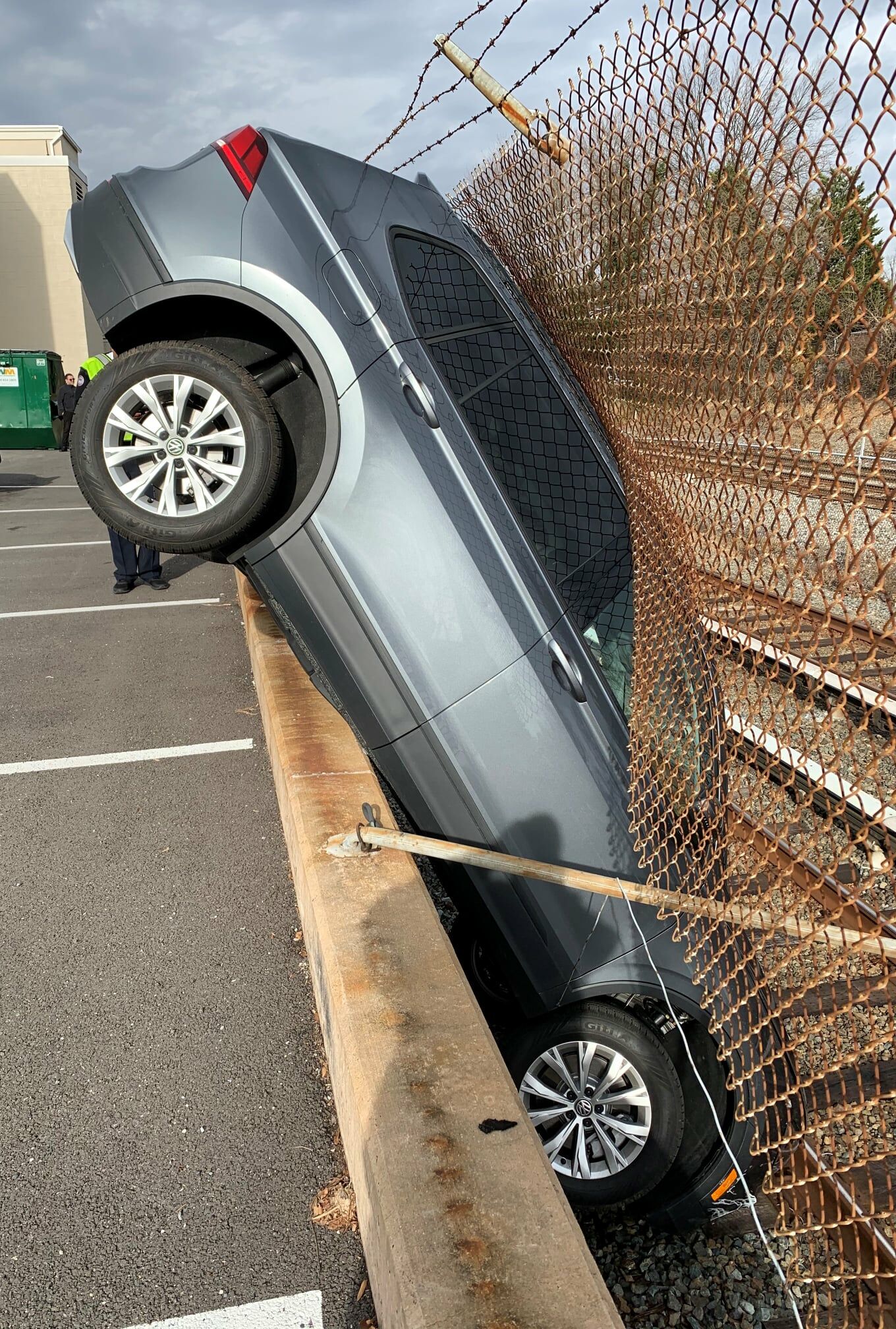 Detail Images Of Car Crashes Nomer 34