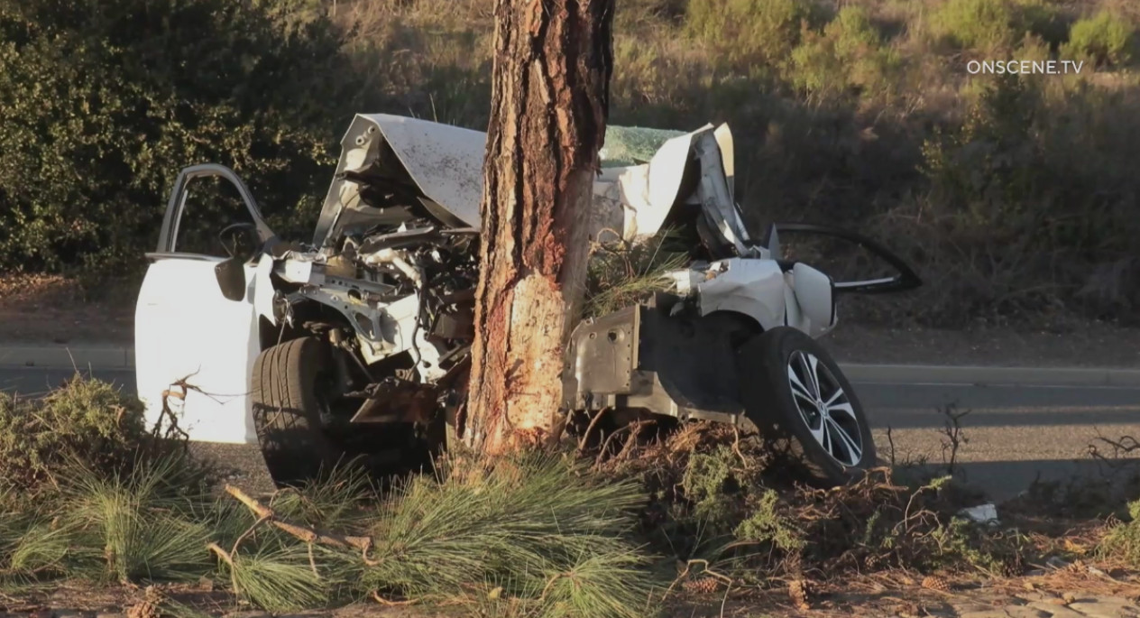 Detail Images Of Car Crashes Nomer 36