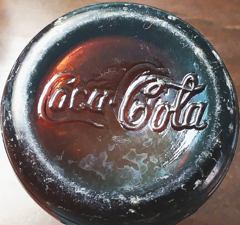 Detail Images Of Coke Bottles Nomer 31