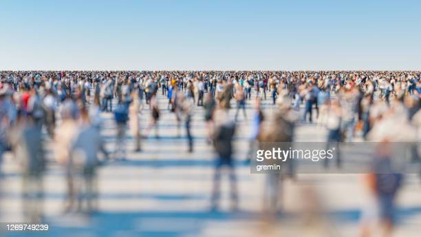 Detail Images Of Crowds Of People Nomer 51