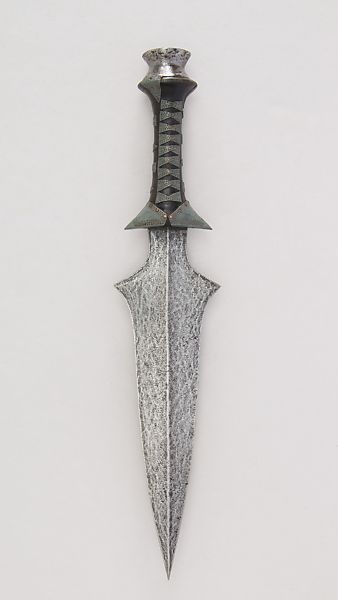 Detail Images Of Daggers Nomer 14